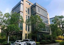 上海闵行浦江镇·8号线地铁口独栋出售 自带4车位 独立大花园 送豪装